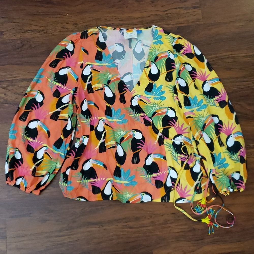 Farm Rio Tropical Toucan Rainbow Chic Feminine Wrap Blouse Size Small - Picture 3 of 9